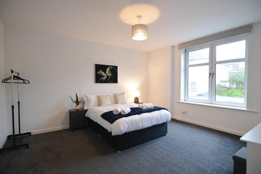 Contemporary 3 Bedroom Flat Kirkcaldy Buitenkant foto