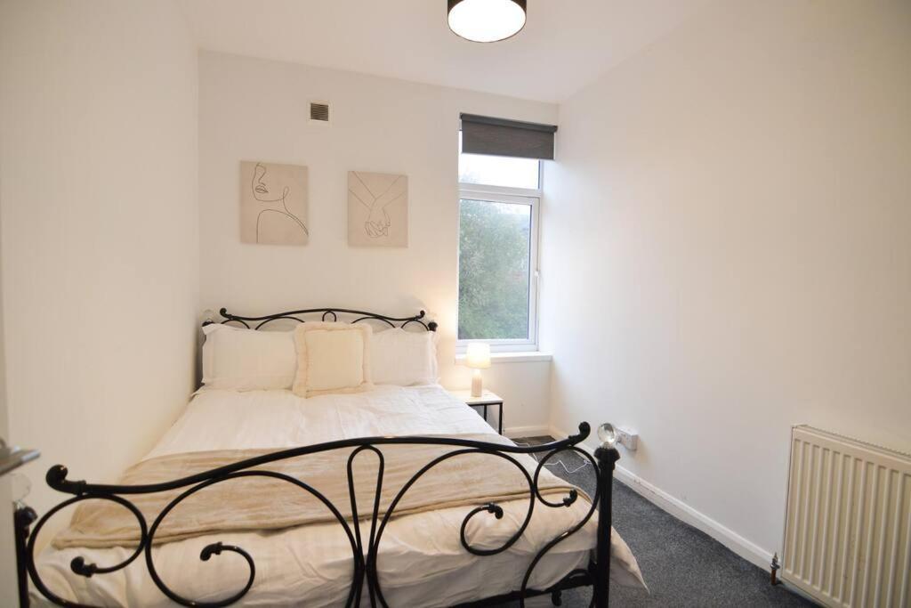 Contemporary 3 Bedroom Flat Kirkcaldy Buitenkant foto