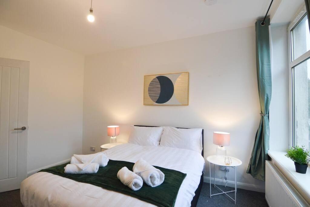 Contemporary 3 Bedroom Flat Kirkcaldy Buitenkant foto